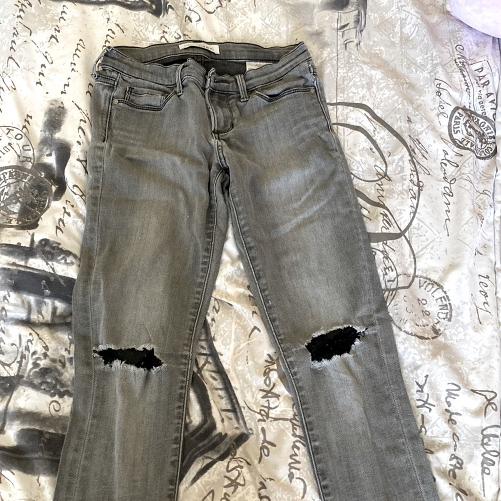 BANANA REPUBLIC Grey ripped jeans